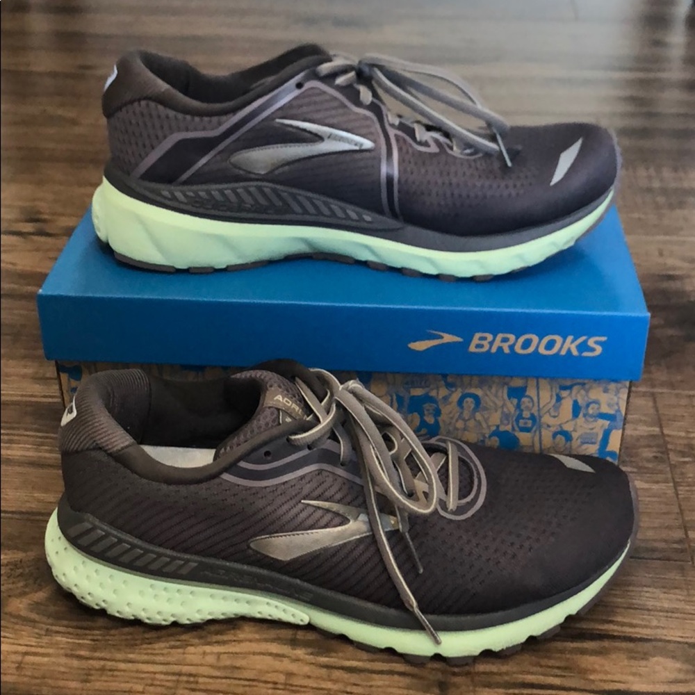Women’s Brooks Adrenaline GTS 20